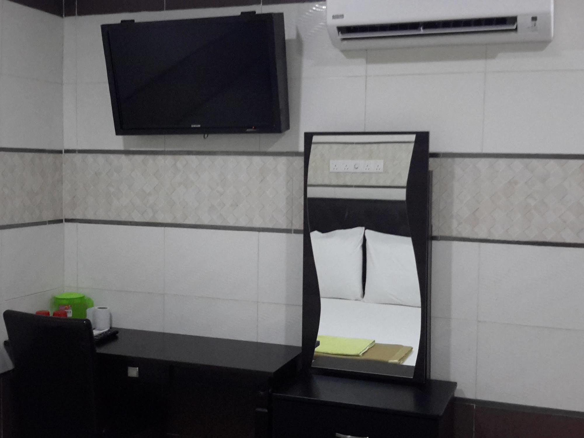 Shah Alam Business Hotel Buitenkant foto